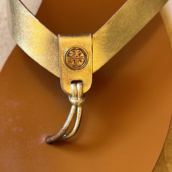 Tory Burch Benton metallic Spark Gold leather sandals - Picture 4 of 14